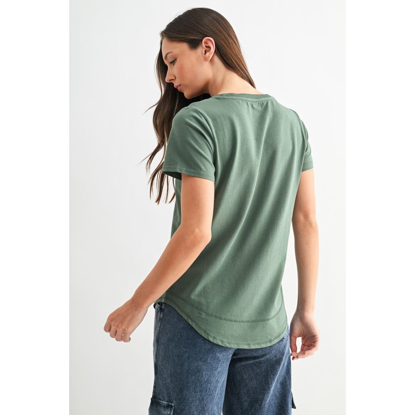 Essential Curved Hem Tee
