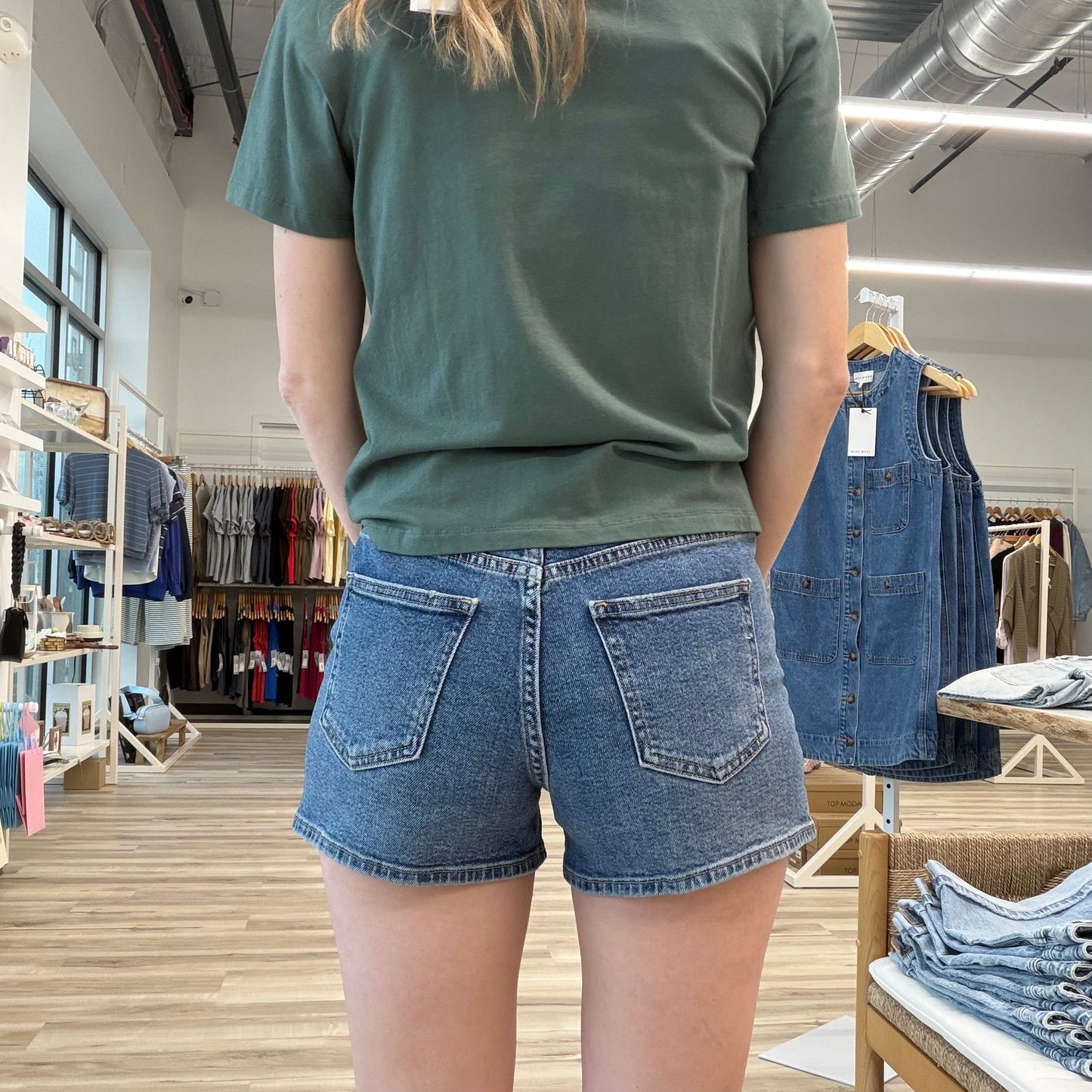 JBD Clean Hem Shorts