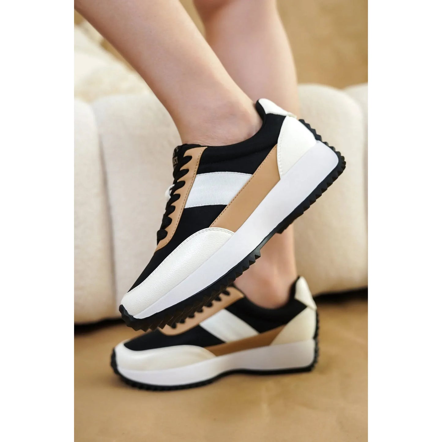 Bettie Dolce Vita Sneakers